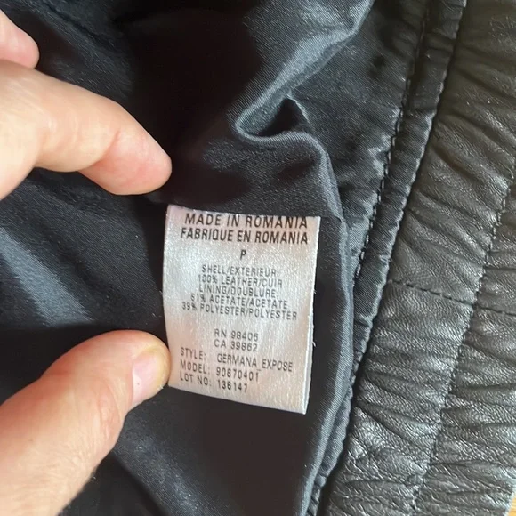Theory genuine leather jacket petite cropped